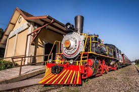 Tour Uva e Vinho com Maria Fumaça, Almoço e Epopeia Italiana